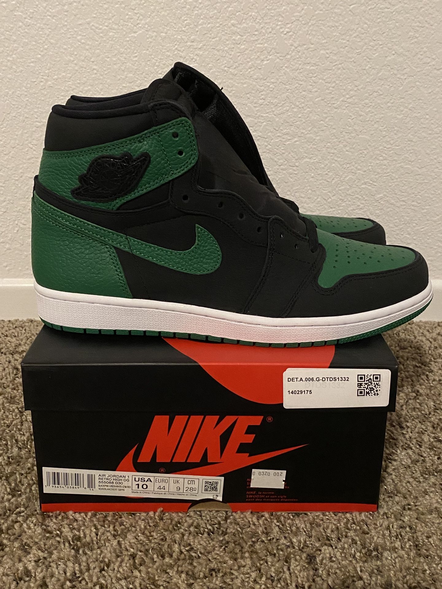 Pine Green Jordan 1