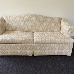 Beautiful Excellent Cond Sofa Sleeper Couch Love Seat & Outdoor Patio Wicker Furniture PU or Loc Del Avl 708943QKTS (7587)
