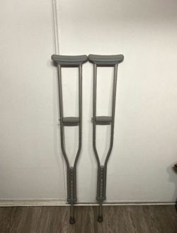 Crutches 