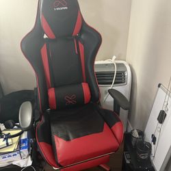 Ergonomic Chair With Footrest And Massager