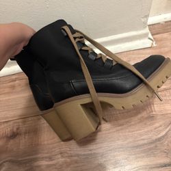 Women’s Boots Size 6.5