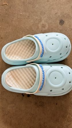 Really soft slide on size 4