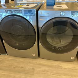 Whirlpool Washer And Electric Dryer Front Load Combo