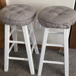 Stools $5 for set
