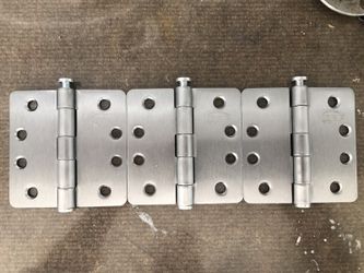 3 Hinges NEW