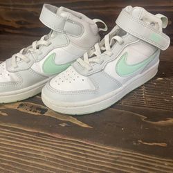 Nike Size 12 Kids