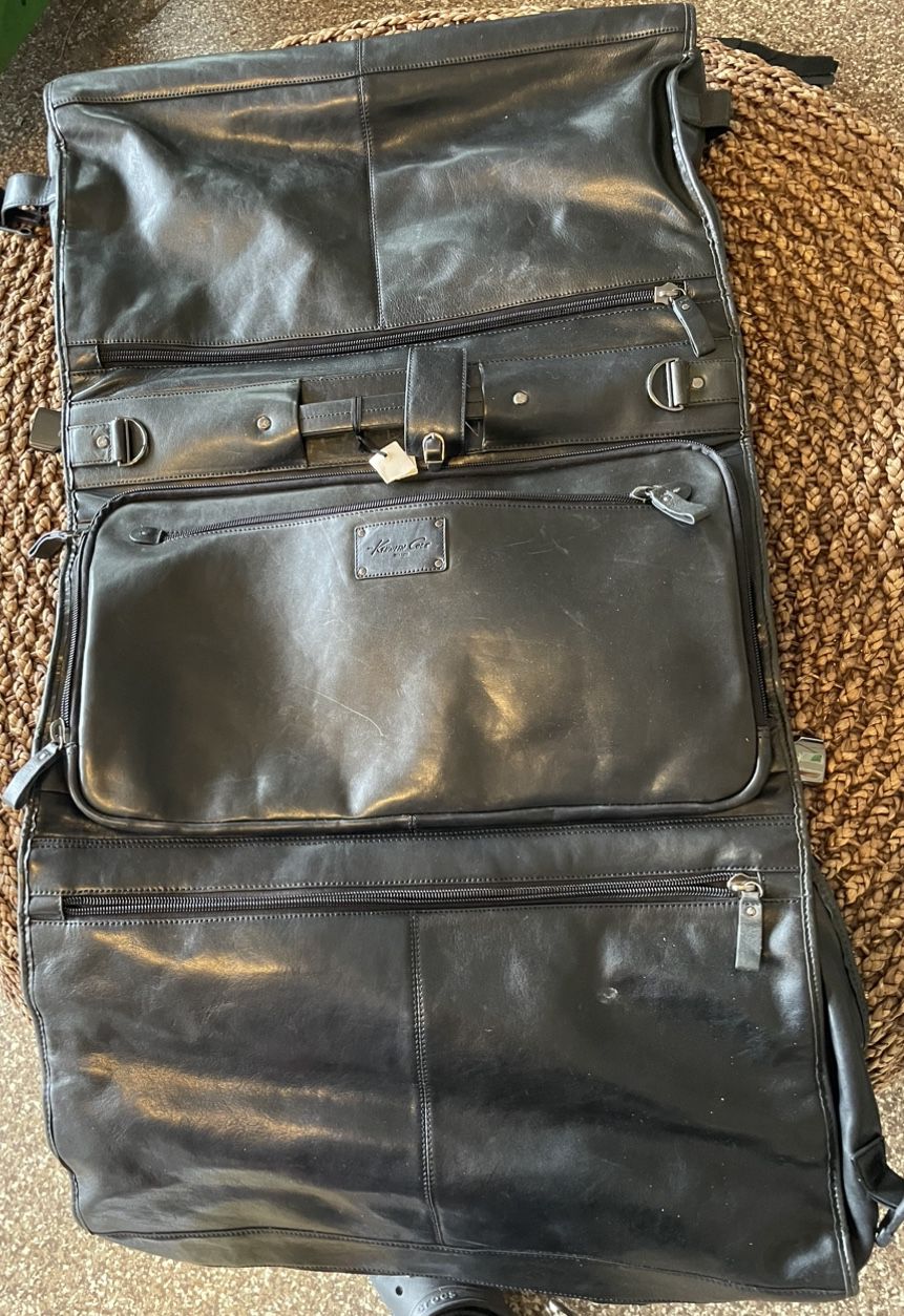 Kenneth Cole leather Suit Fold Garment Bag
