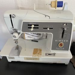 Singer Sewing Machine