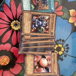 40 Yu-Gi-Oh! Cards 