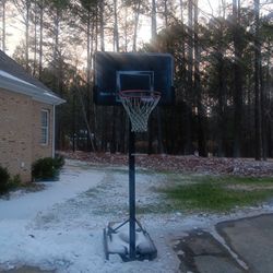 Portable Basketball Goal