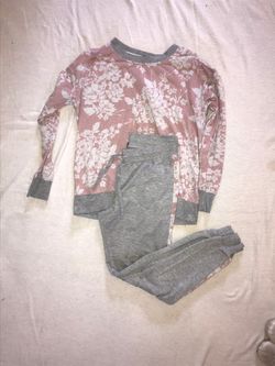 Pajamas/loungewear Women’s Size M