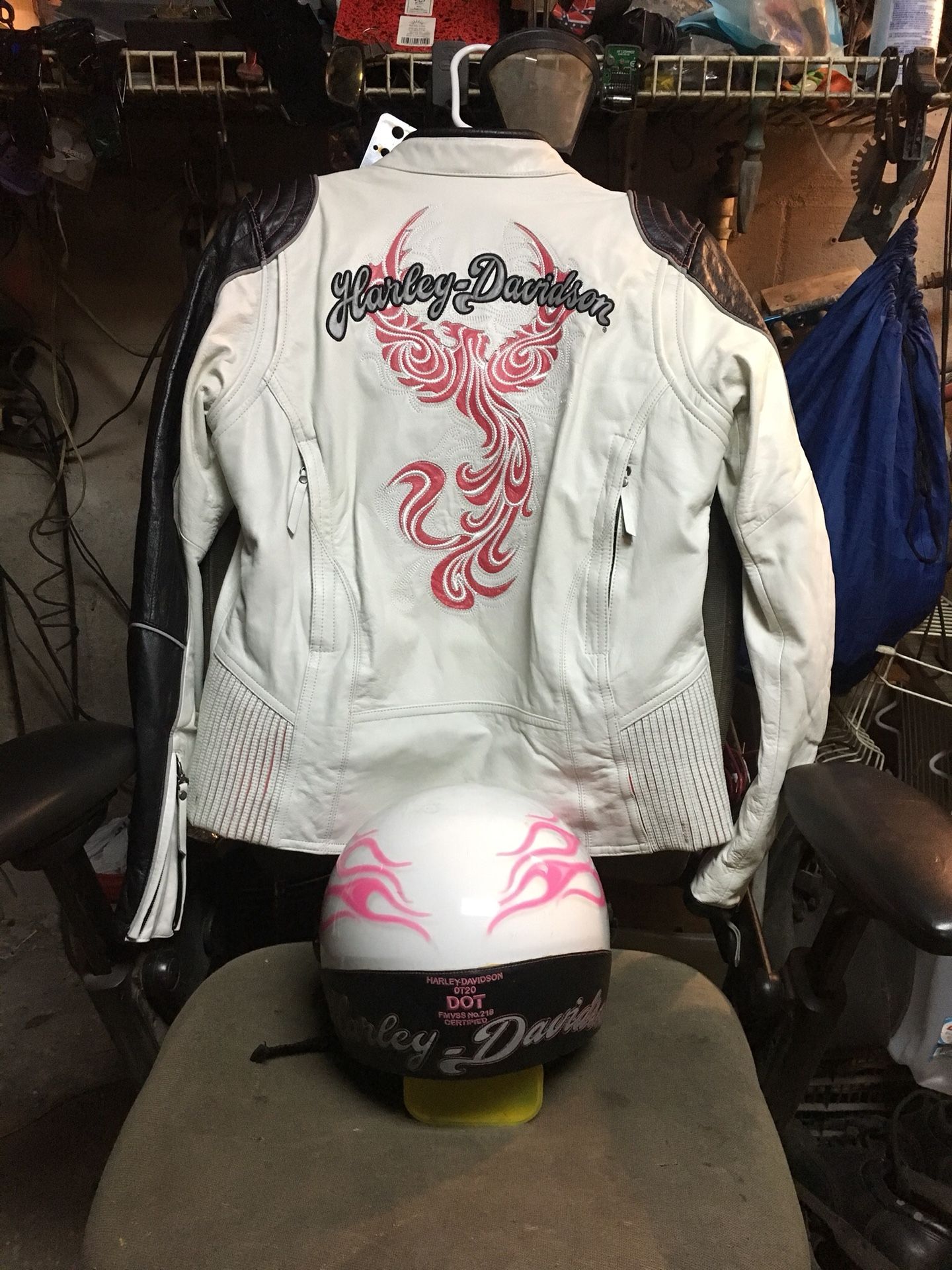 Harley Davidson ladies Leather Coat/Jacket with matching helmet. Size L coat S helmet.