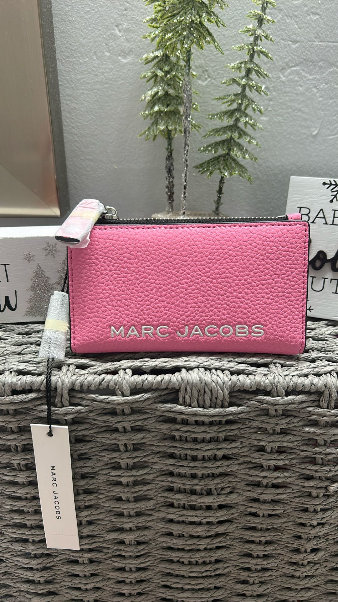 New Marc Jacobs Wallet For Sale.. 