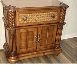 Tommy Bahama Night Stands 