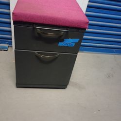 Meridian solid metal file cabinet with key