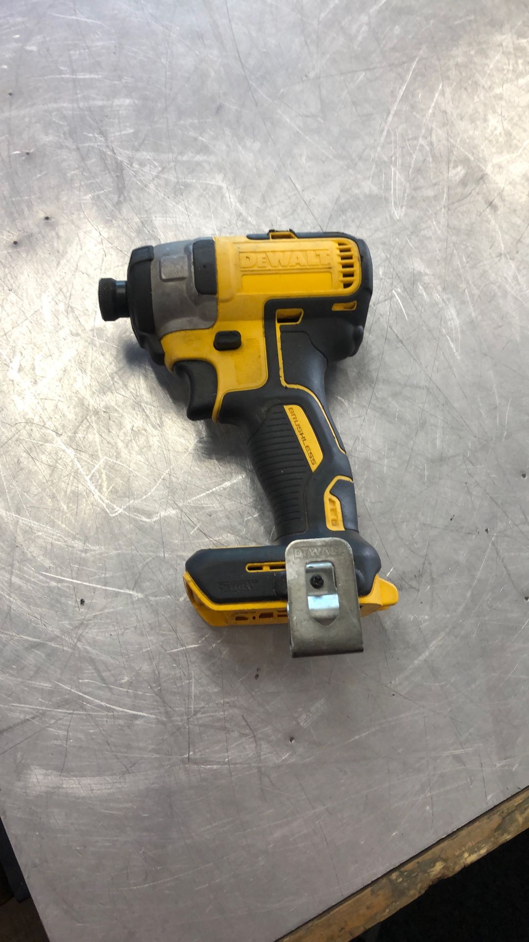 96091 Dewalt DCF887 1/4” Impact 587143