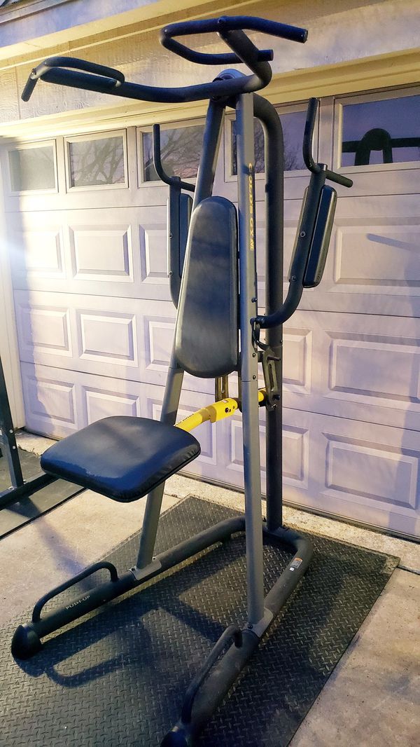 Gold's Gym Assisted Power Tower for Sale in Saginaw, TX - OfferUp