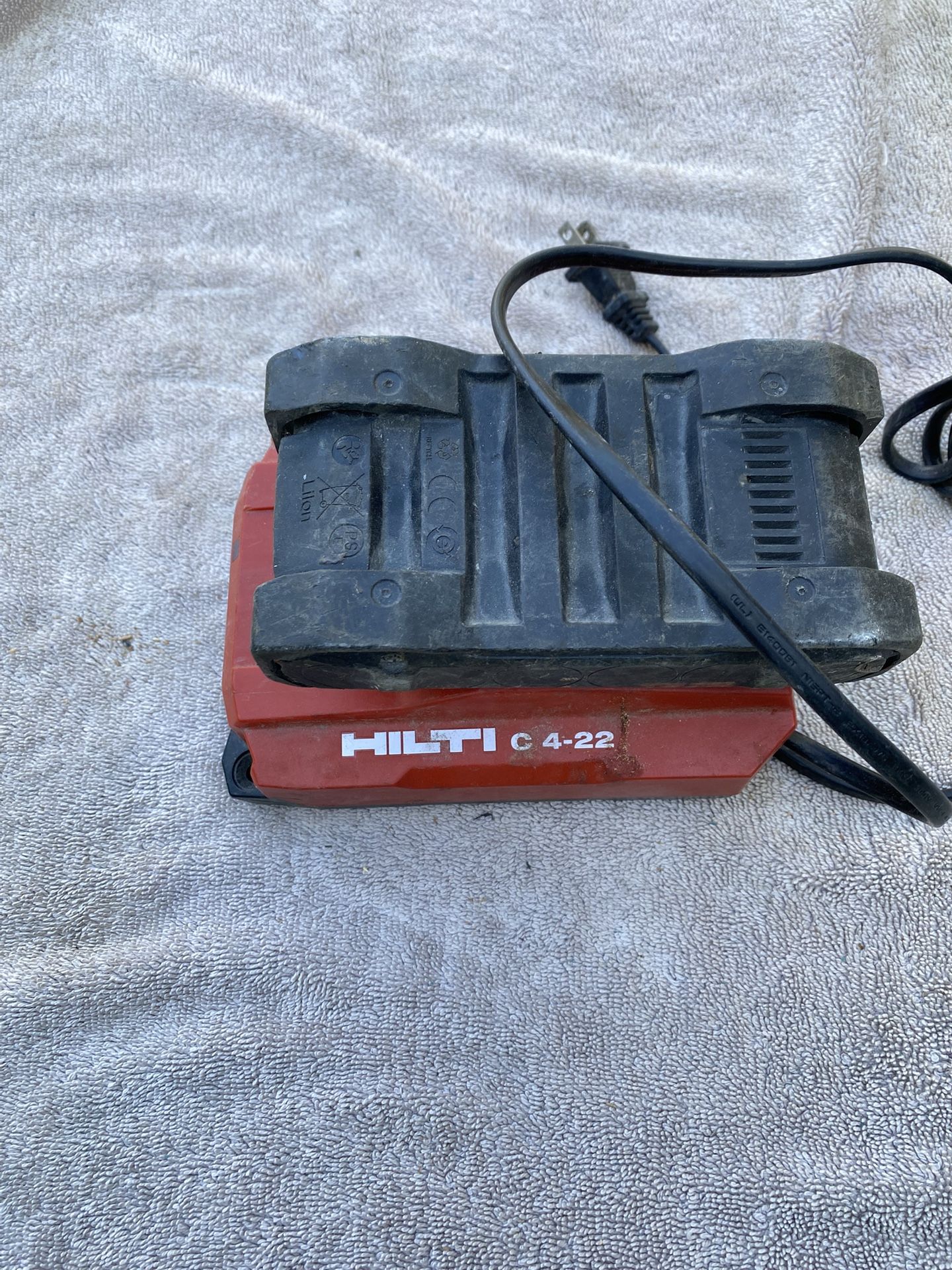 HILTI 