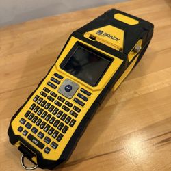 Brady BMP61 - Professional Label Maker. 