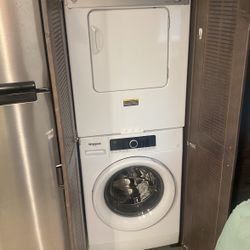 Stackable washer and dryer