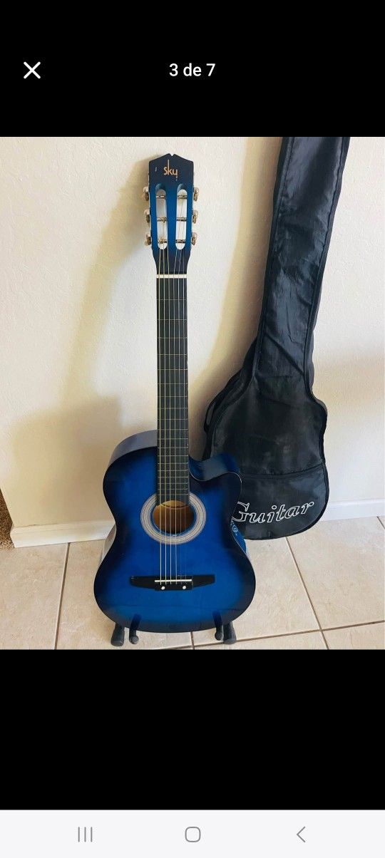 Beautiful Blue Sky Ebigonline Acustic Guitarn