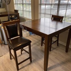 Kitchen  Table With 4 Chairs