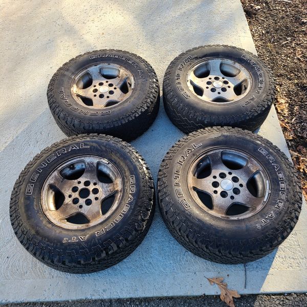 30" General Grabber AT2 Tires With 5 Lug Wheels 30X9.50 Jeep
