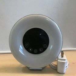 Clock and radio / Reloj 