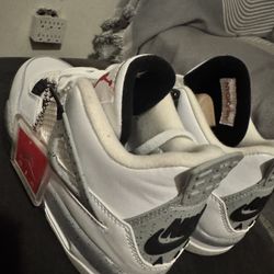 Jordan Retro 4