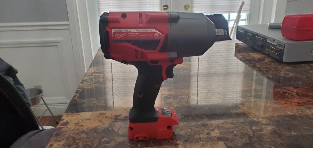 Milwaukee M18 Fuel High Torque 2767-20 1/2 In Brushless Impact Wrench Tool Only