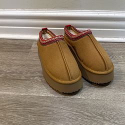 Brand New Shoes/Slippers, Woman Size 9/9.5 only!  
