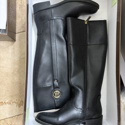 Tommy Hilfiger Women’s Boots