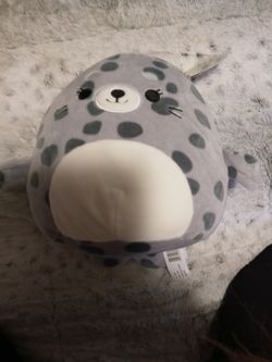 Squishmallow Seal Isis