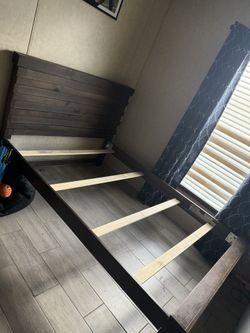 Fill Size Wood Bed
