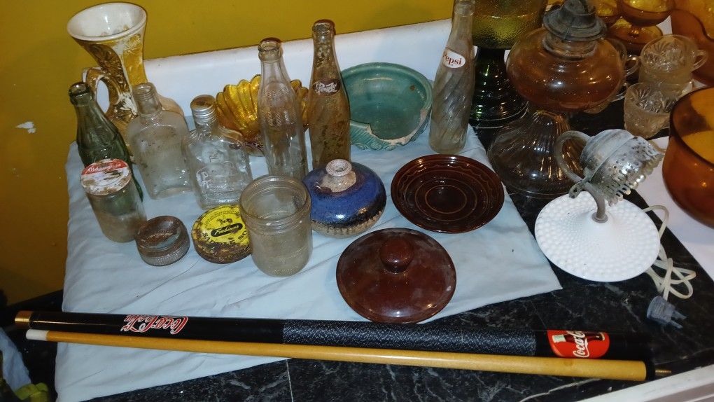 Antique Collection 1980 coca cola pool stick also