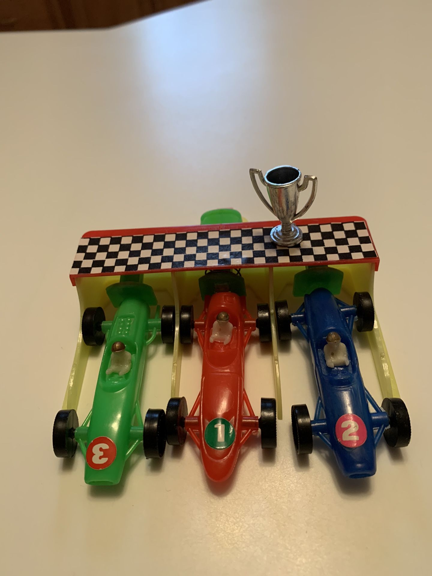 Vintage TOY INDY STYLE LAUNCHER W/3 Race Cars And A Trophy..Made In Hong Kong—Mfgr Unknown
