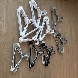 Plastic hangers