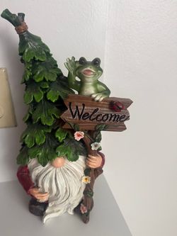 Outdoor Welcome Gnome and Frog Garden Statu