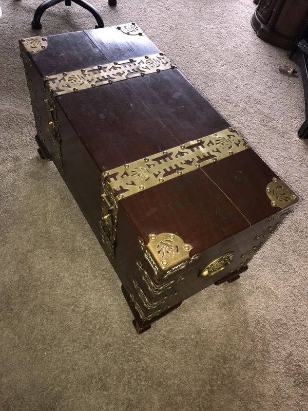 Solid Wood Trunk with Asian Theme