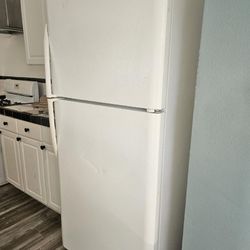 Frigidaire Refrigerator