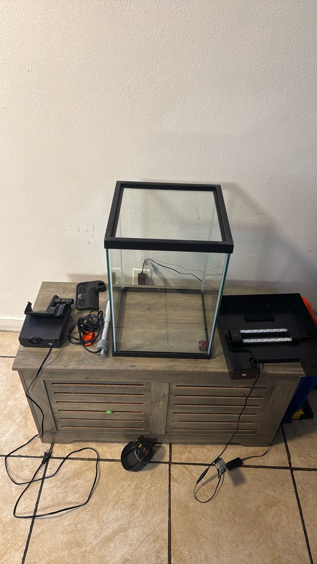 10 Gallon Fish Tank