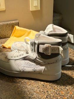 Authentic Louis Vuitton Rivoli White