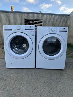 LG washer and dryer laundry set