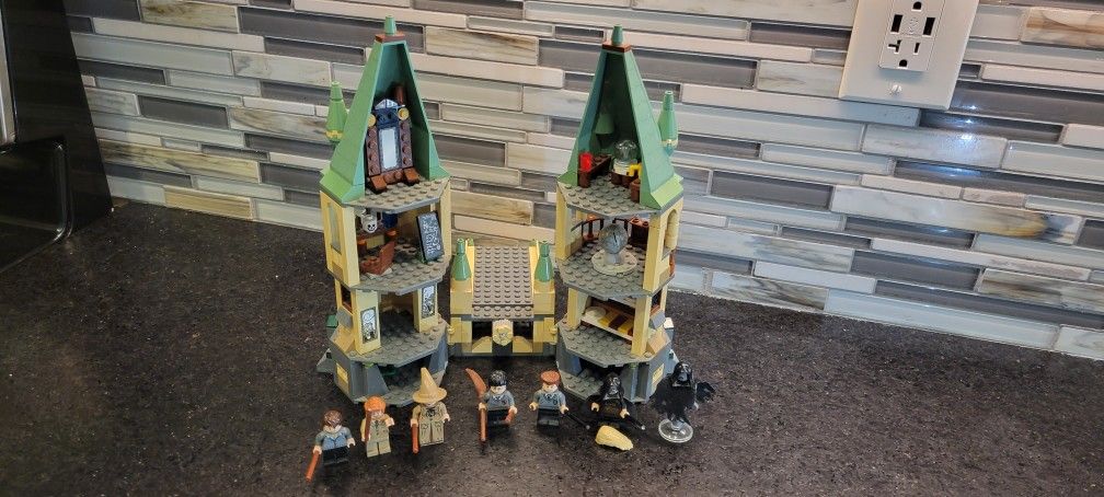 Set# Hogwarts Castle Complete Set