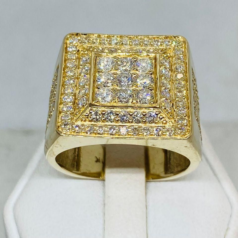 Square Gold Ring with Diamonds with Appraisal