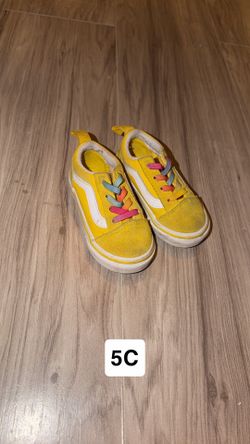 Baby shoes all different price