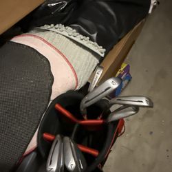 Golf Club Set + Taylormade Carry Bag – Great Starter or Backup Set