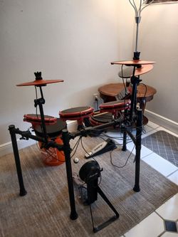 DRUM SET and AMP -(Electric)- Alesis NITRO MAX with drumeo