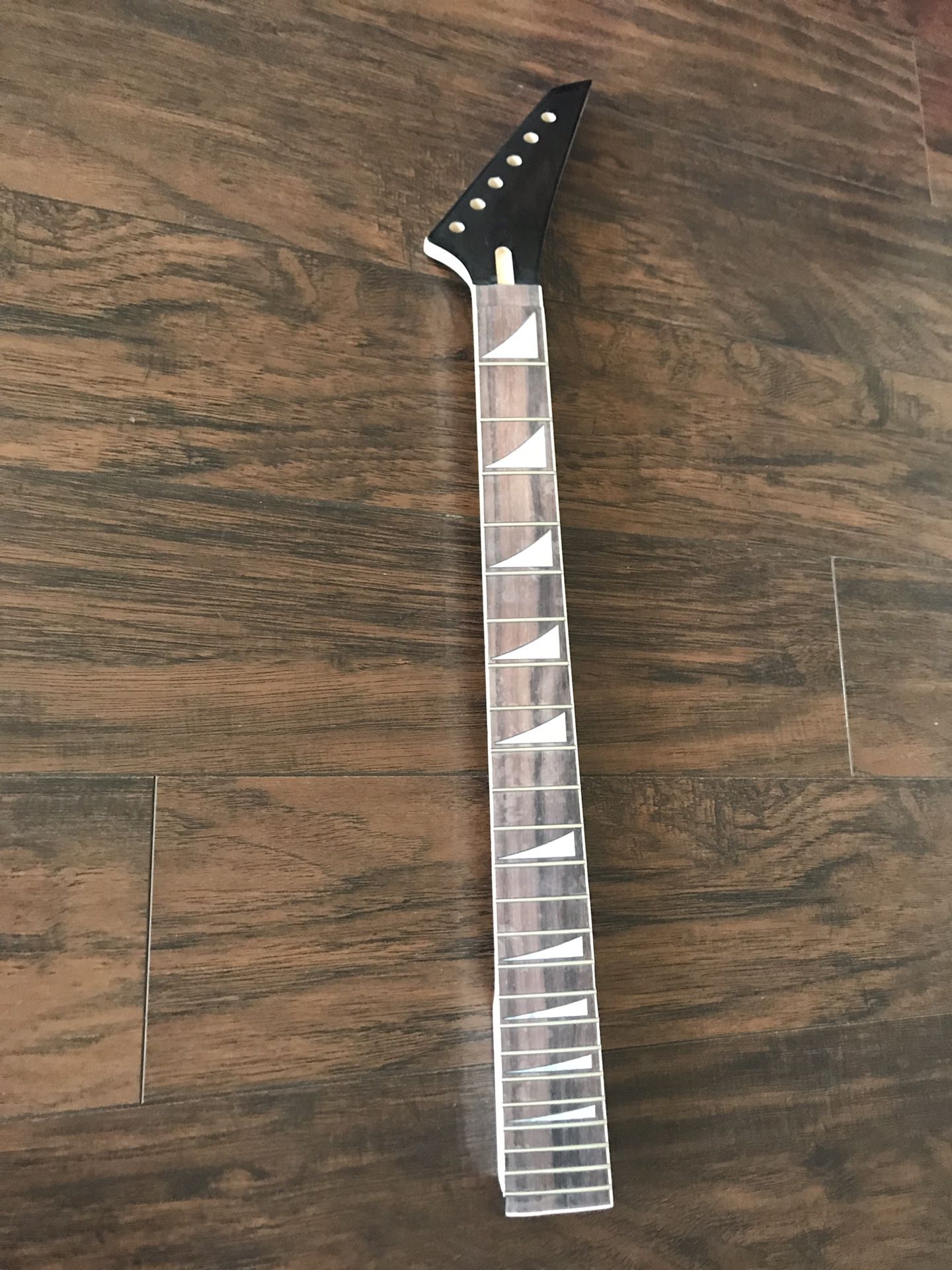 Guitar neck
