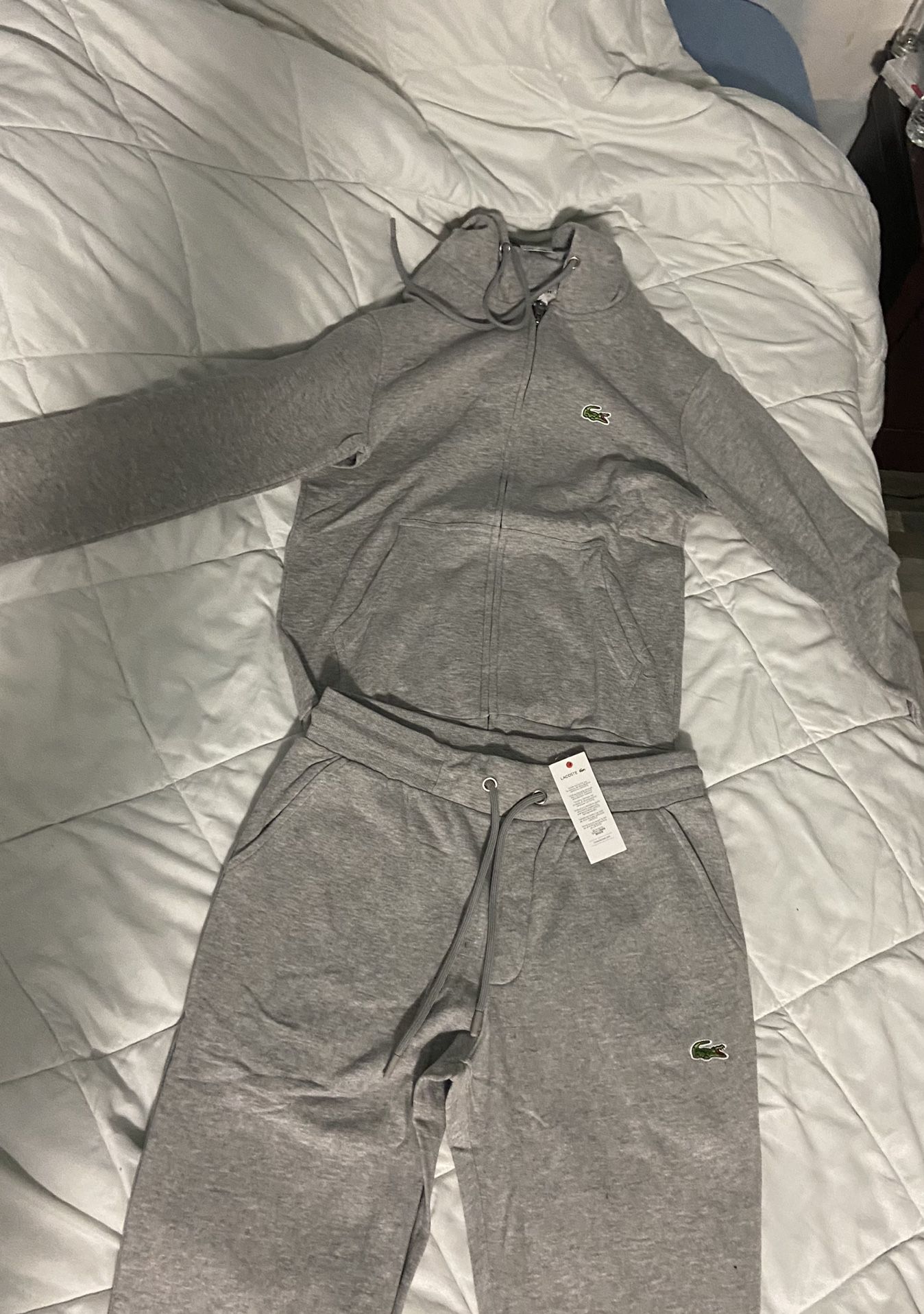 lacoste jogger suit size small 